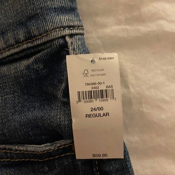 GAP high rise shorts - Picture 2 of 4